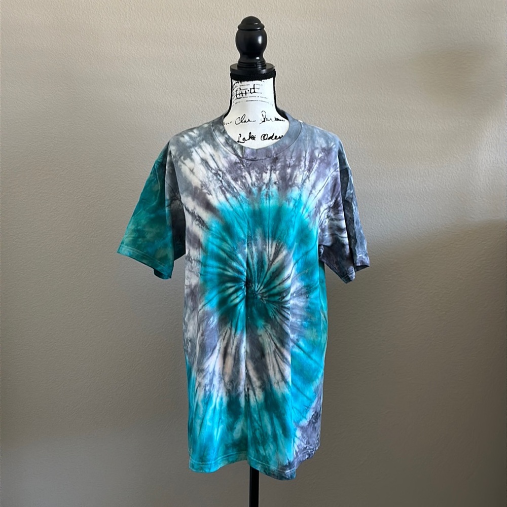 NWOT Daydreamers Custom Designed Tie-dye Oversized T-shirt - Small Business!!